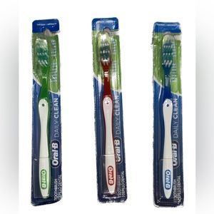 Oral B Toothbrushes -Medium